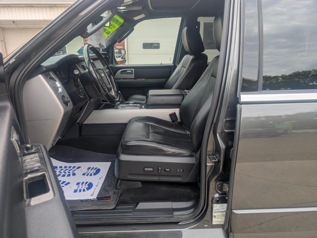 Ford Expedition EL Limited 4WD 2016