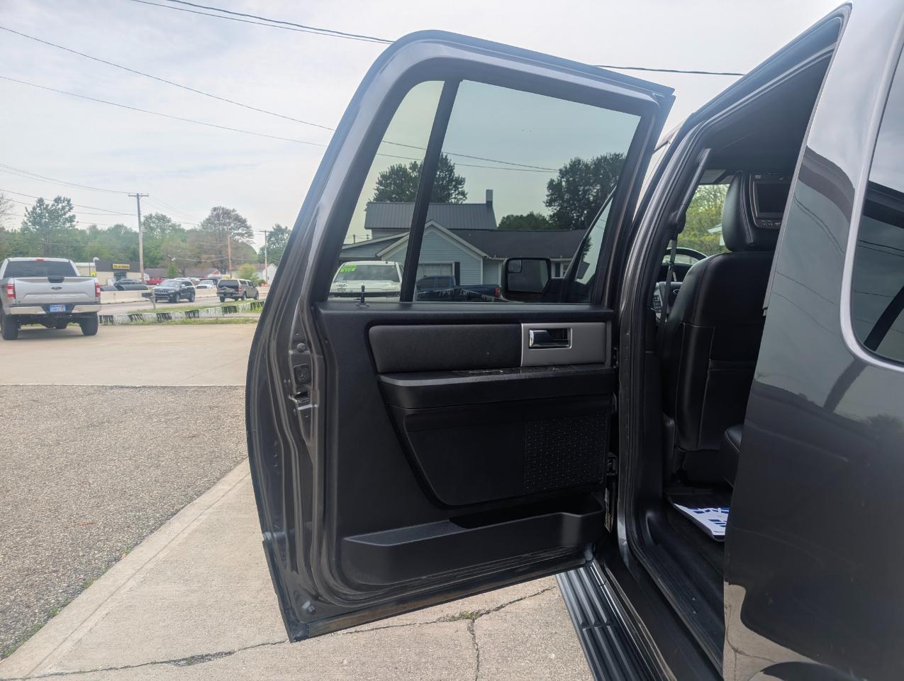 Ford Expedition EL Limited 4WD 2016