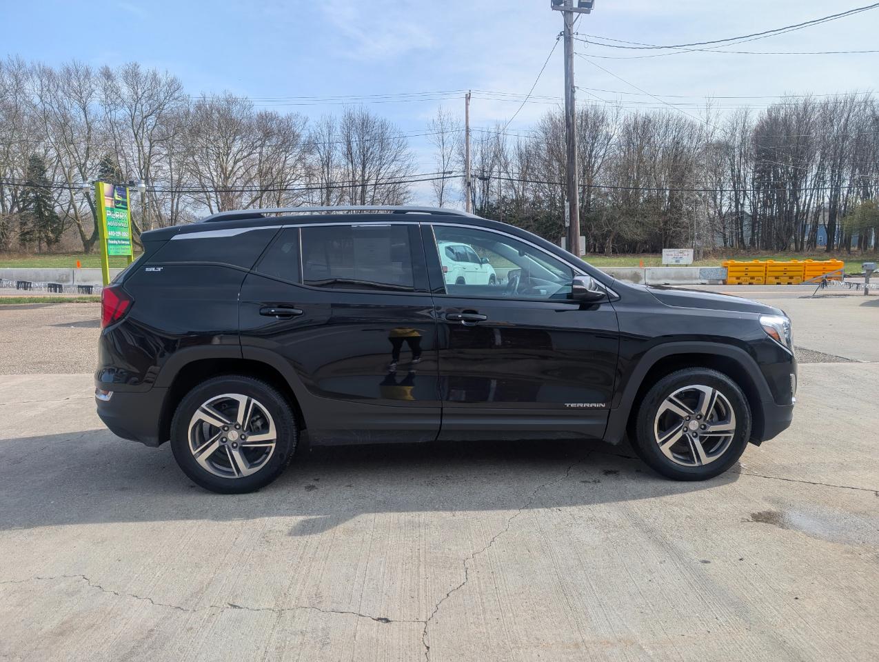 GMC Terrain SLT 4D SUV AWD 2021