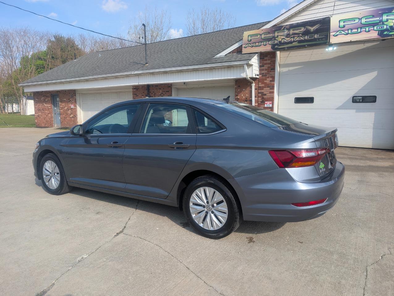 Volkswagen Jetta  2019
