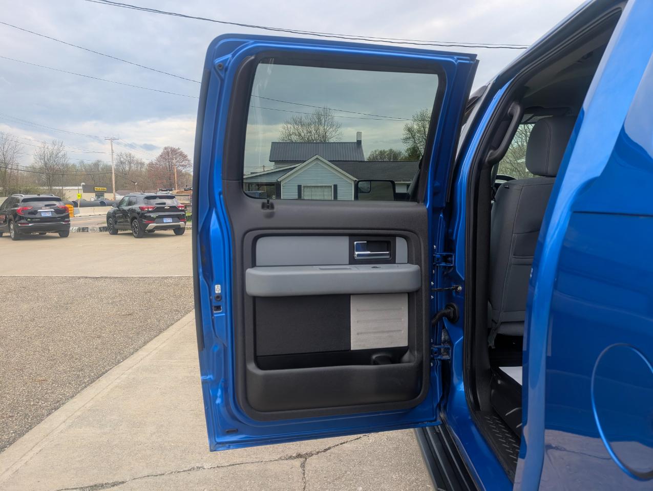 Ford F-150 XLT SuperCrew 4WD 2012