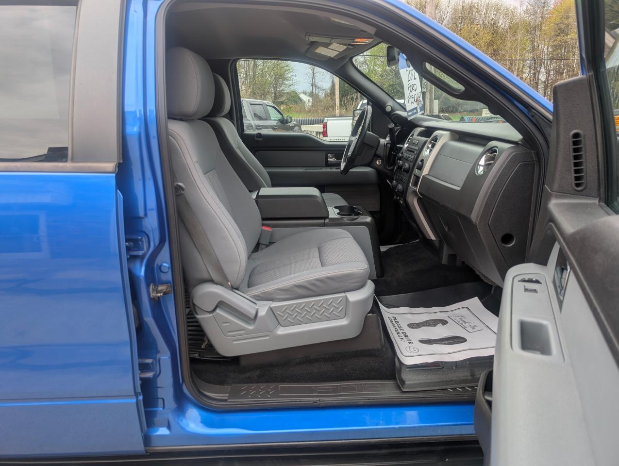 Ford F-150 XLT SuperCrew 4WD 2012