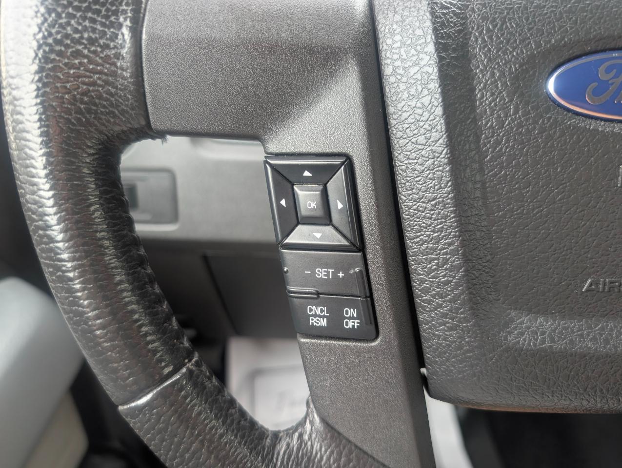 Ford F-150 XLT SuperCrew 4WD 2012