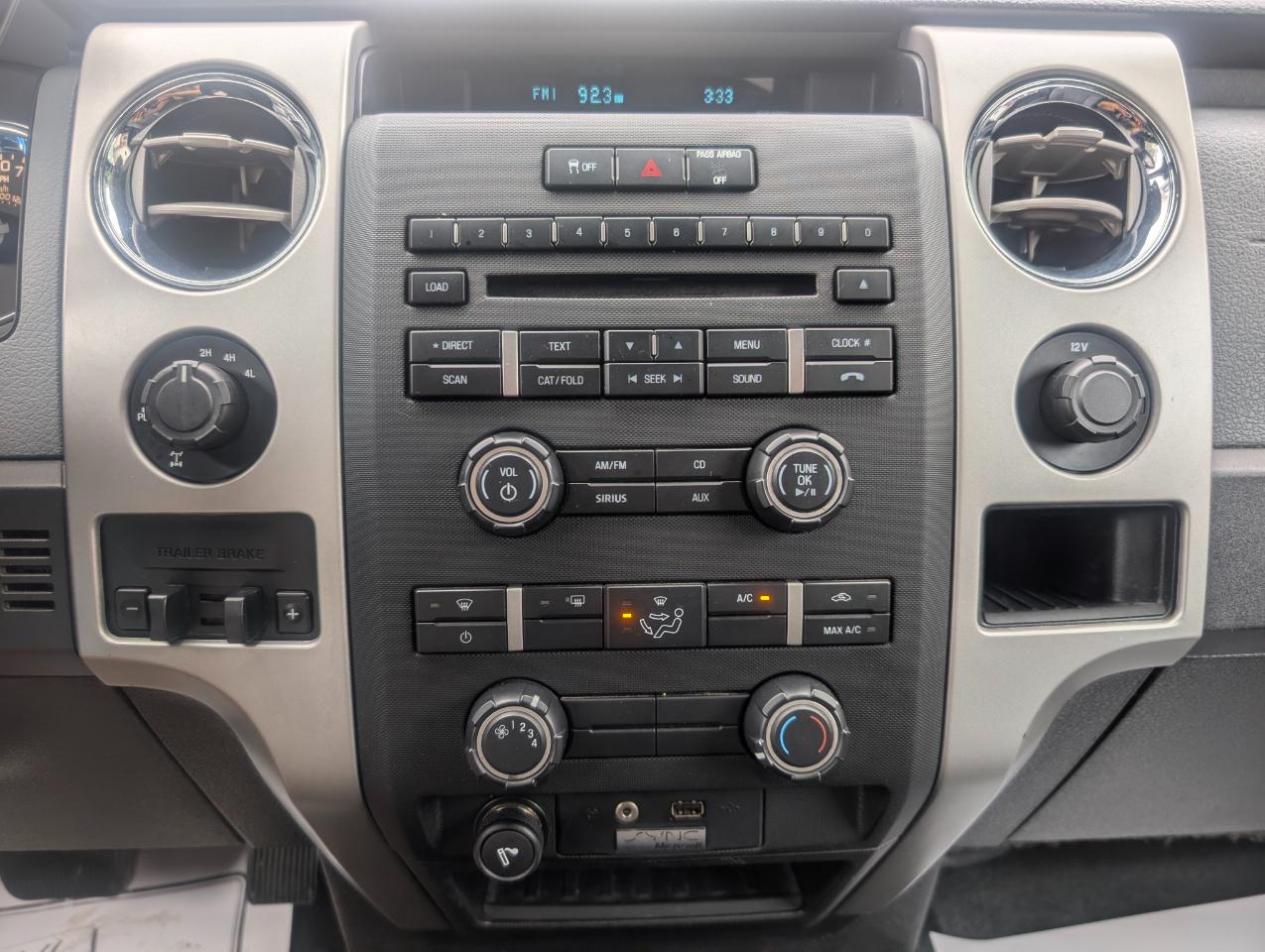 Ford F-150 XLT SuperCrew 4WD 2012