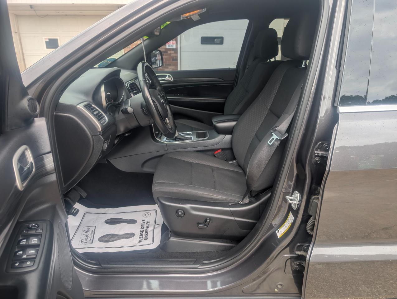 Jeep Grand Cherokee Laredo 4x4 2019