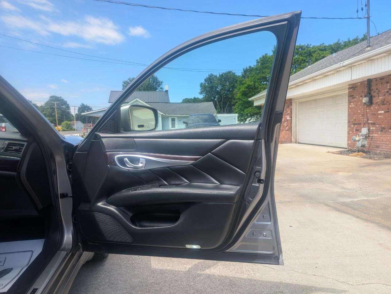 Infiniti M 37x 2013