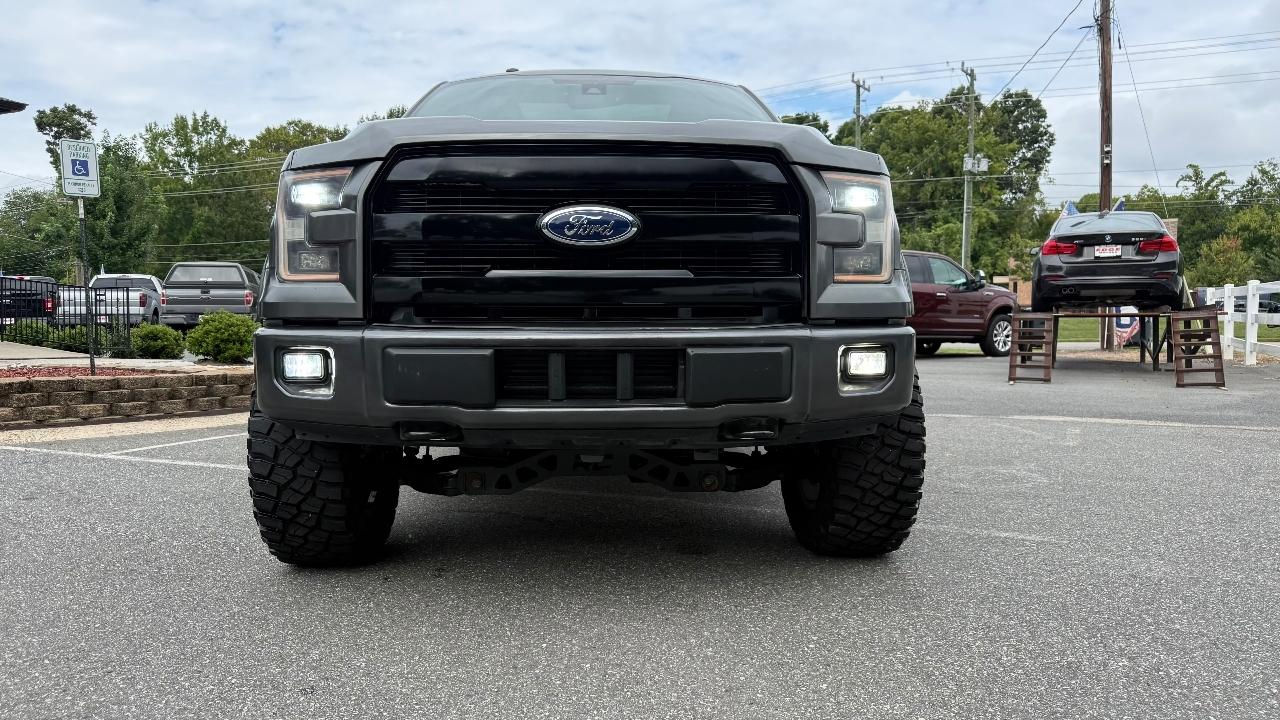 Ford F-150 Lariat SuperCrew Short Bed 4WD 2017