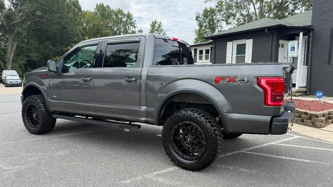 Ford F-150 Lariat SuperCrew Short Bed 4WD 2017