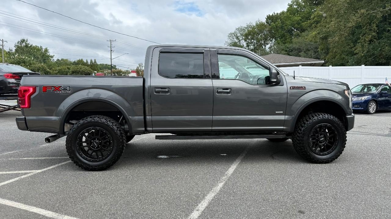 Ford F-150 Lariat SuperCrew Short Bed 4WD 2017