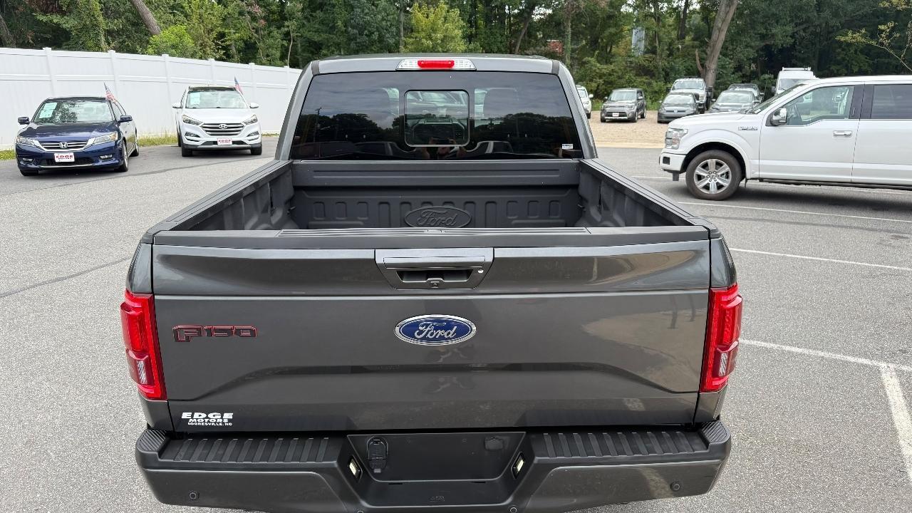 Ford F-150 Lariat SuperCrew Short Bed 4WD 2017