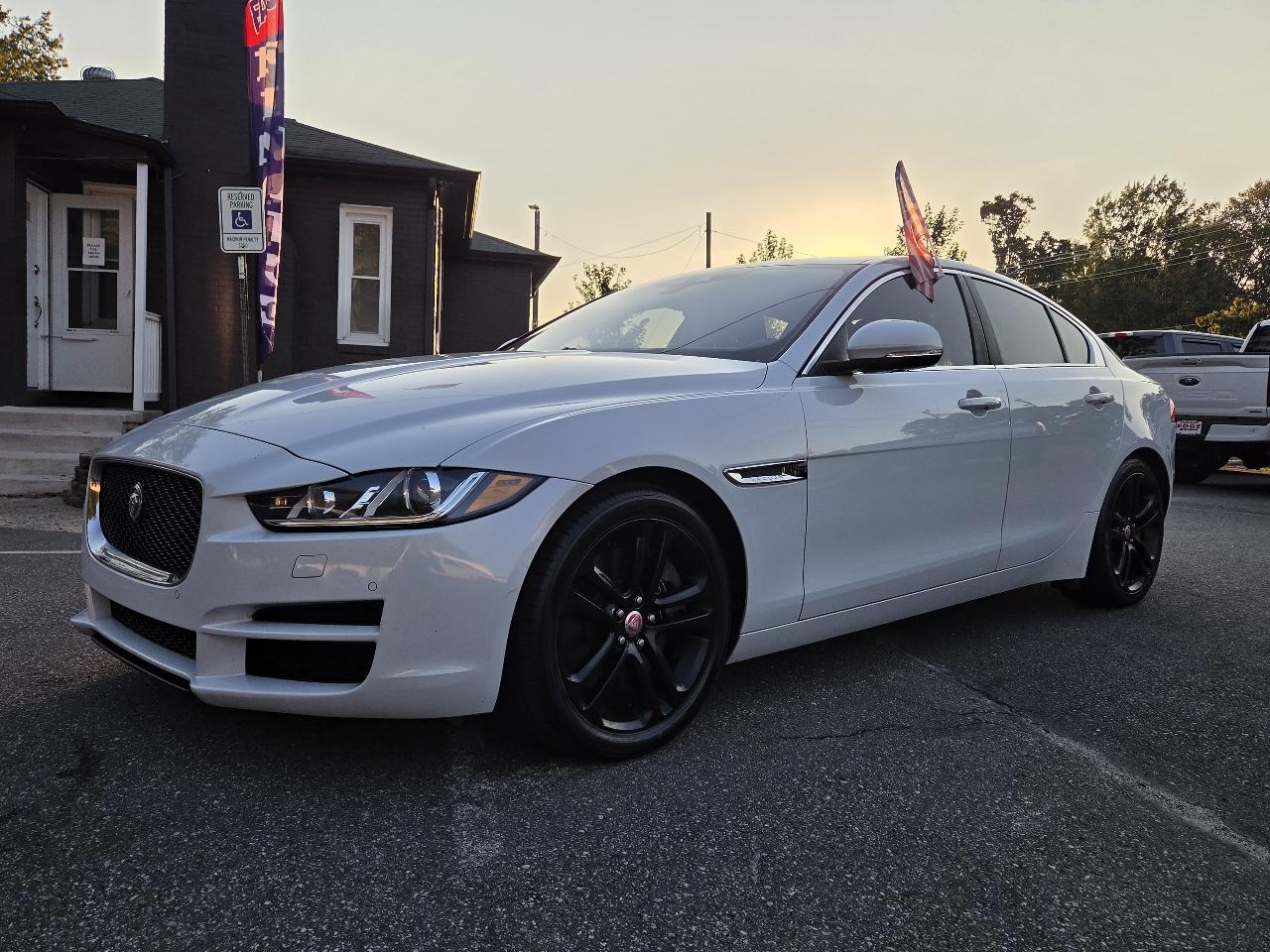Jaguar XE 35t First Edition 2017