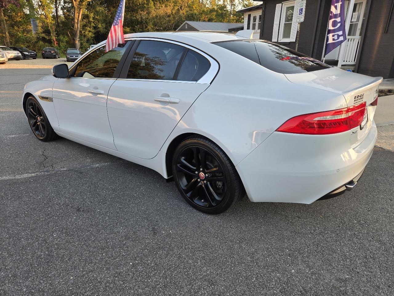 Jaguar XE 35t First Edition 2017