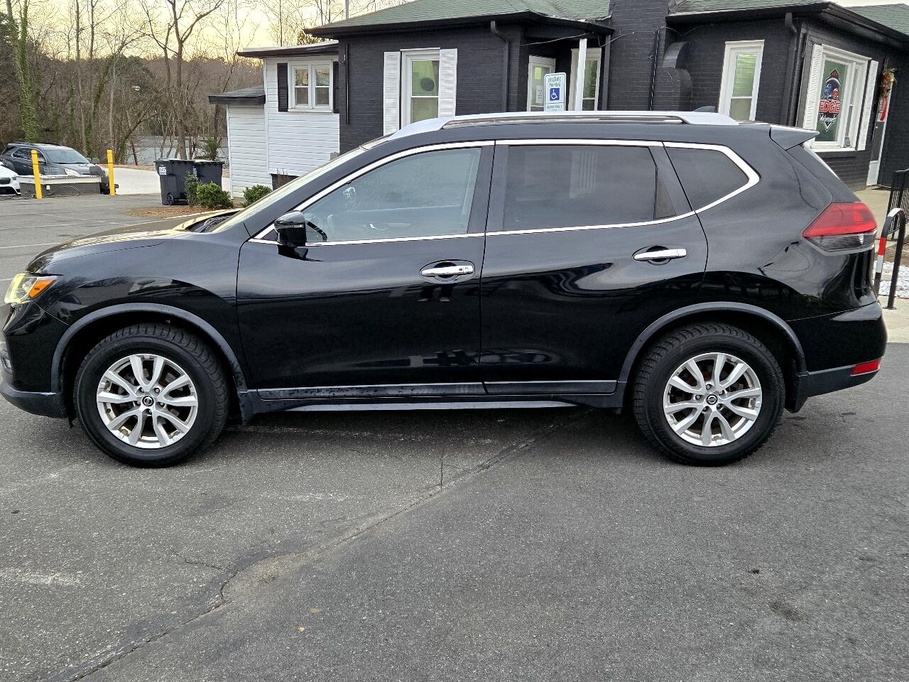 Nissan Rogue SV AWD 2018