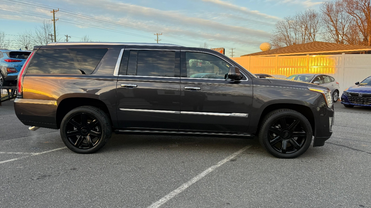 Cadillac Escalade ESV 2WD Premium 2017