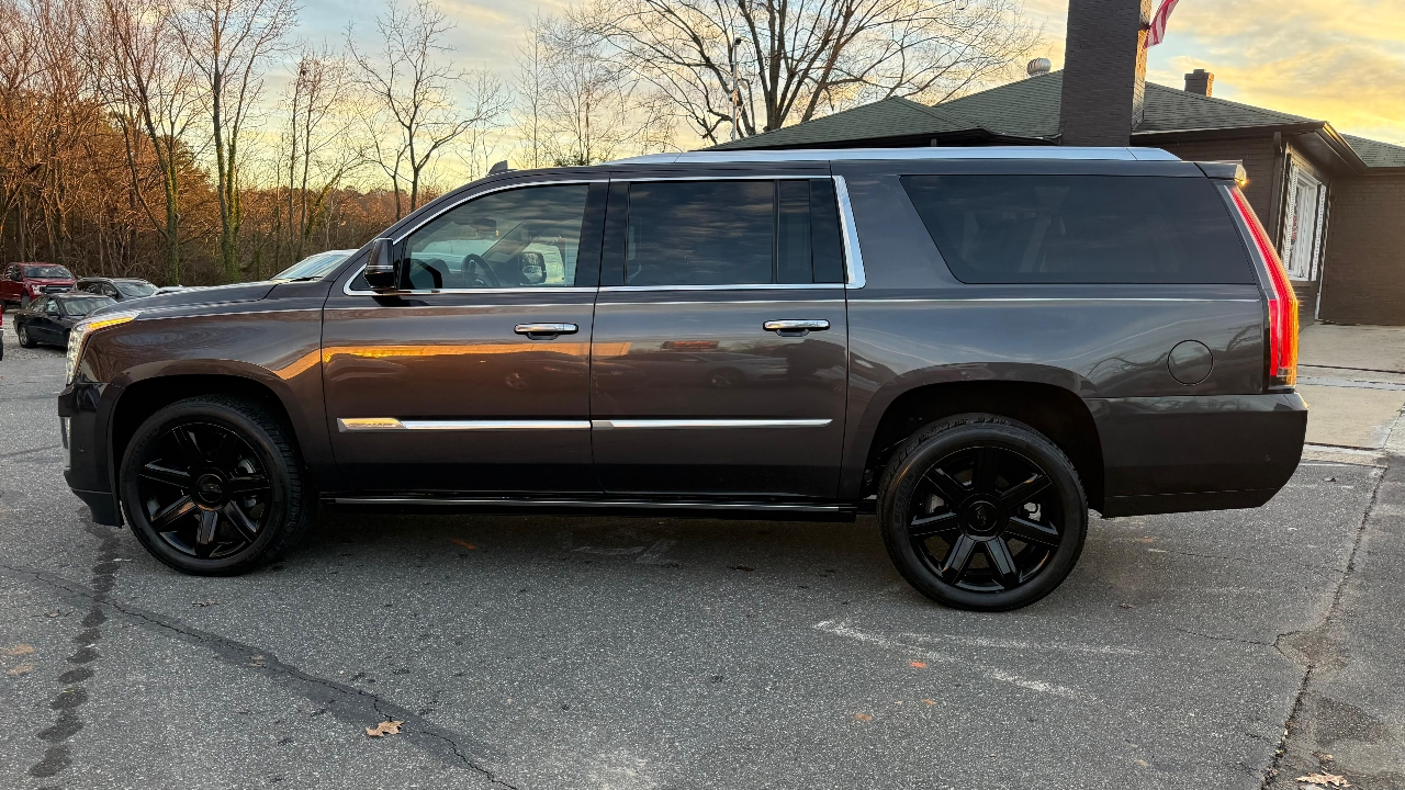 Cadillac Escalade ESV 2WD Premium 2017