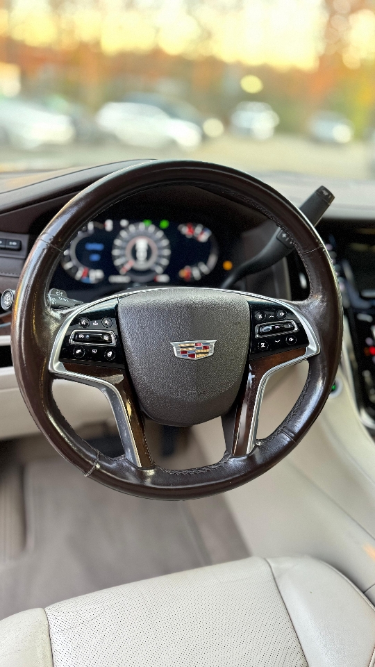 Cadillac Escalade ESV 2WD Premium 2017