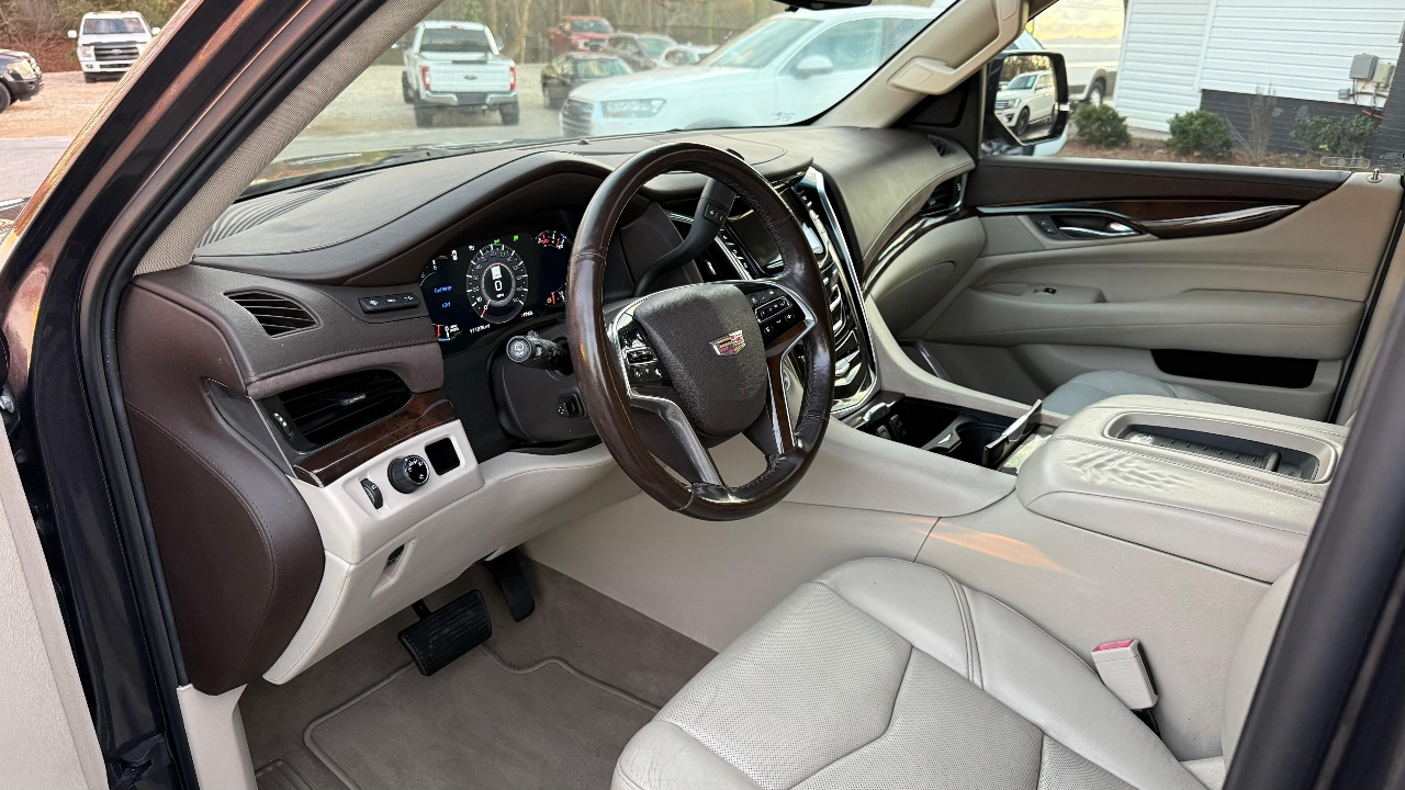 Cadillac Escalade ESV 2WD Premium 2017