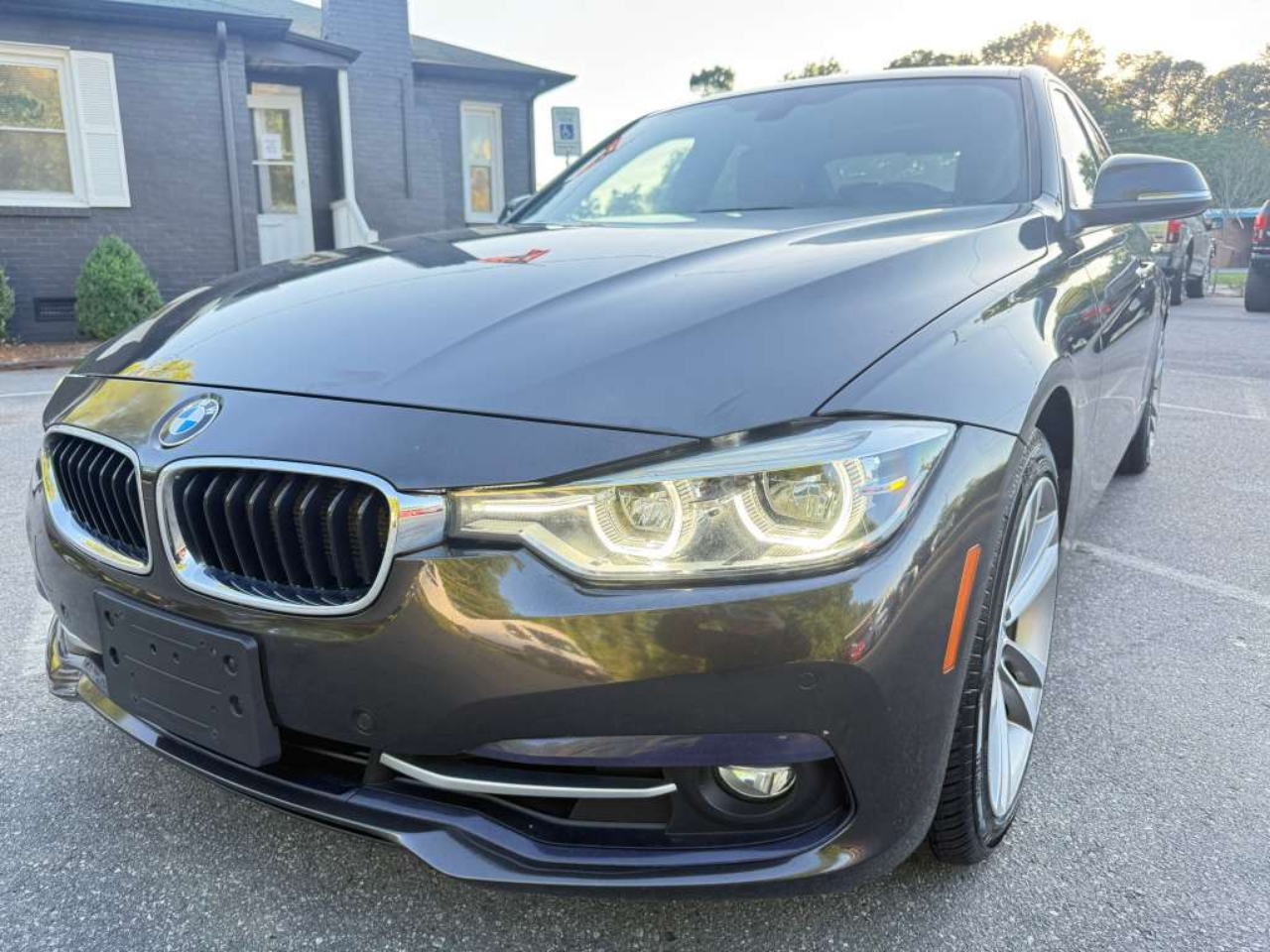 BMW 3-Series 328i xDrive Sedan 2016