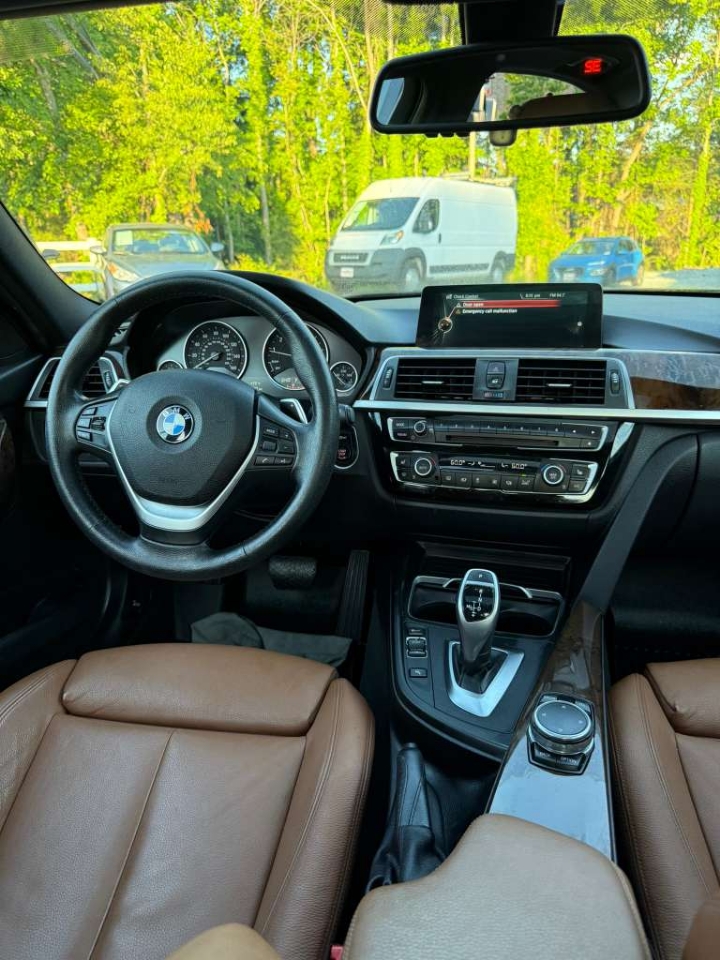 BMW 3-Series 328i xDrive Sedan 2016