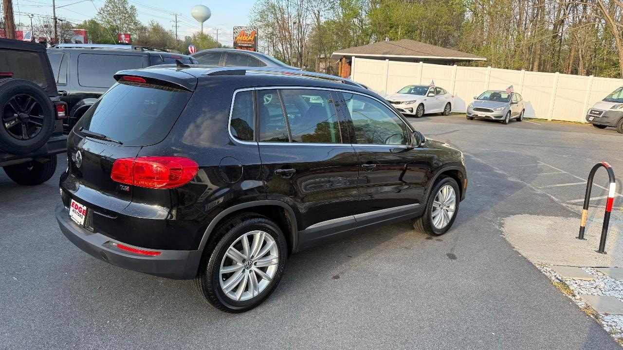 Volkswagen Tiguan SE 2016