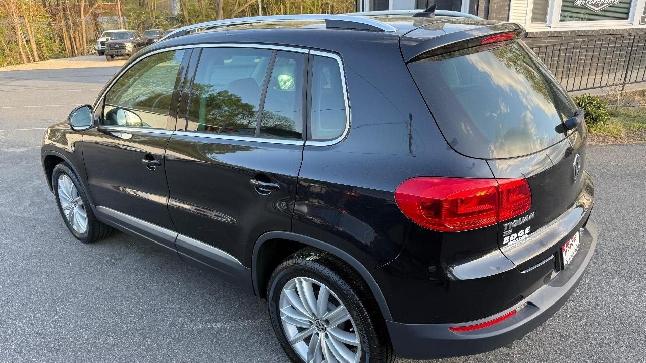 Volkswagen Tiguan SE 2016