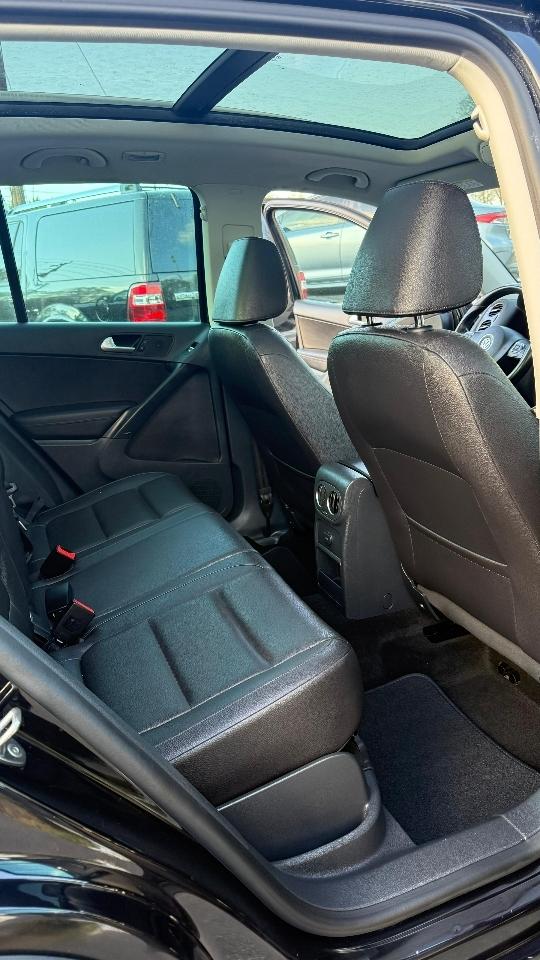 Volkswagen Tiguan SE 2016