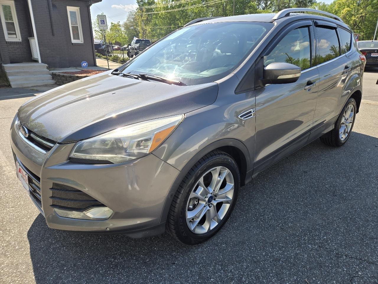 Ford Escape Titanium 4WD 2014