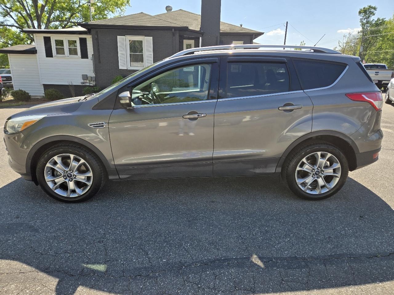 Ford Escape Titanium 4WD 2014