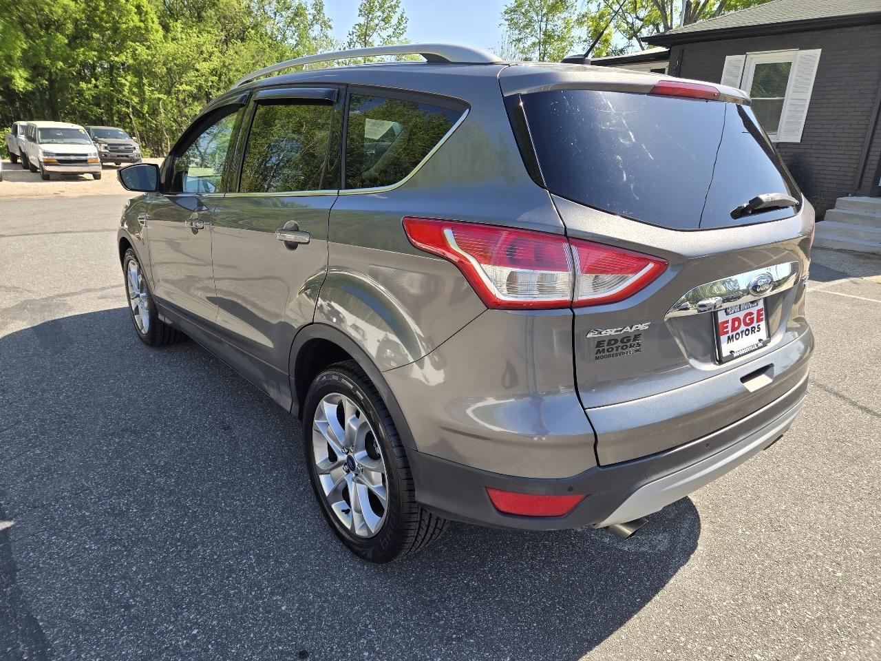 Ford Escape Titanium 4WD 2014