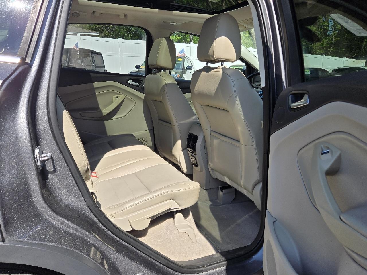 Ford Escape Titanium 4WD 2014