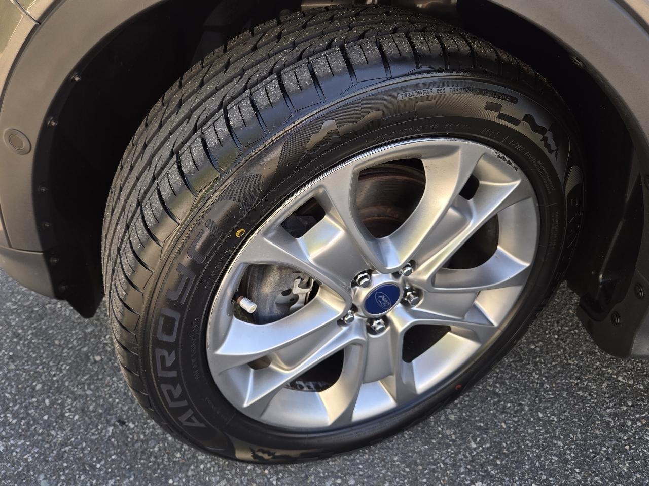 Ford Escape Titanium 4WD 2014