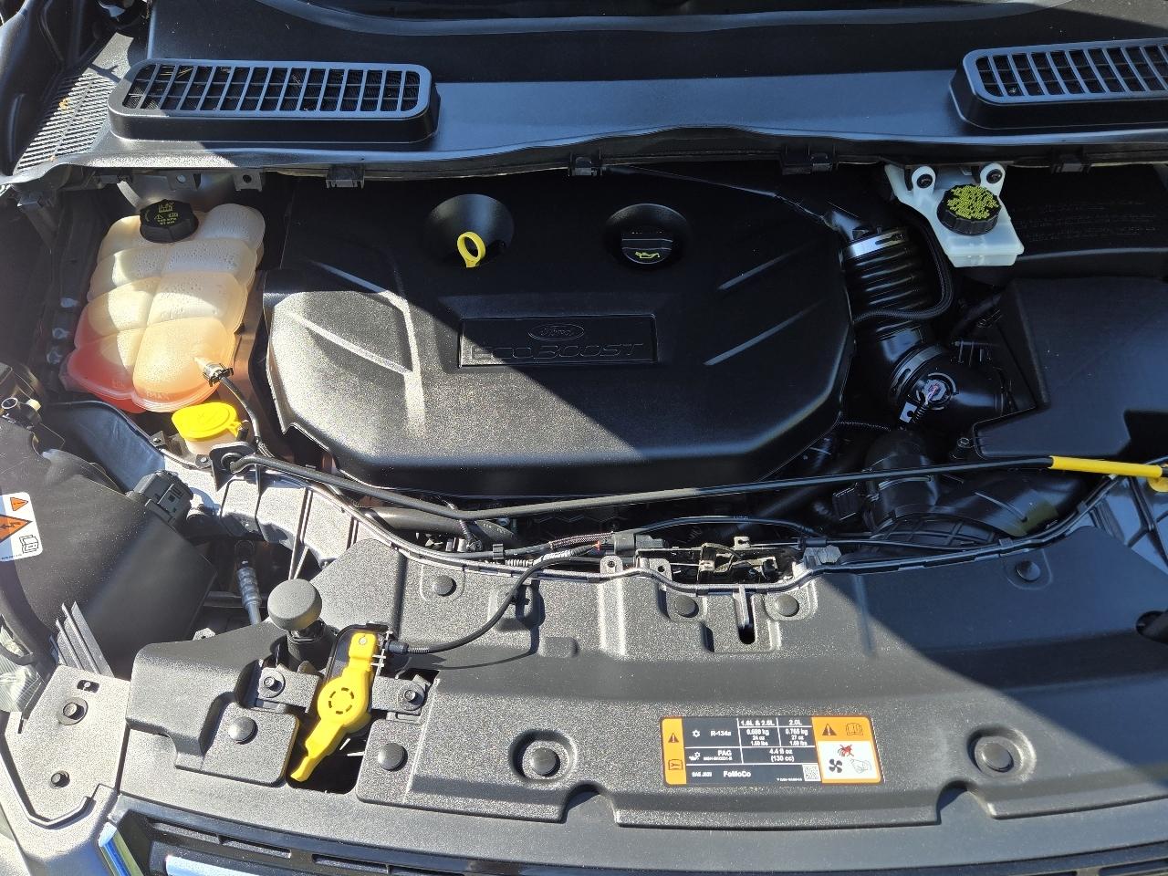 Ford Escape Titanium 4WD 2014