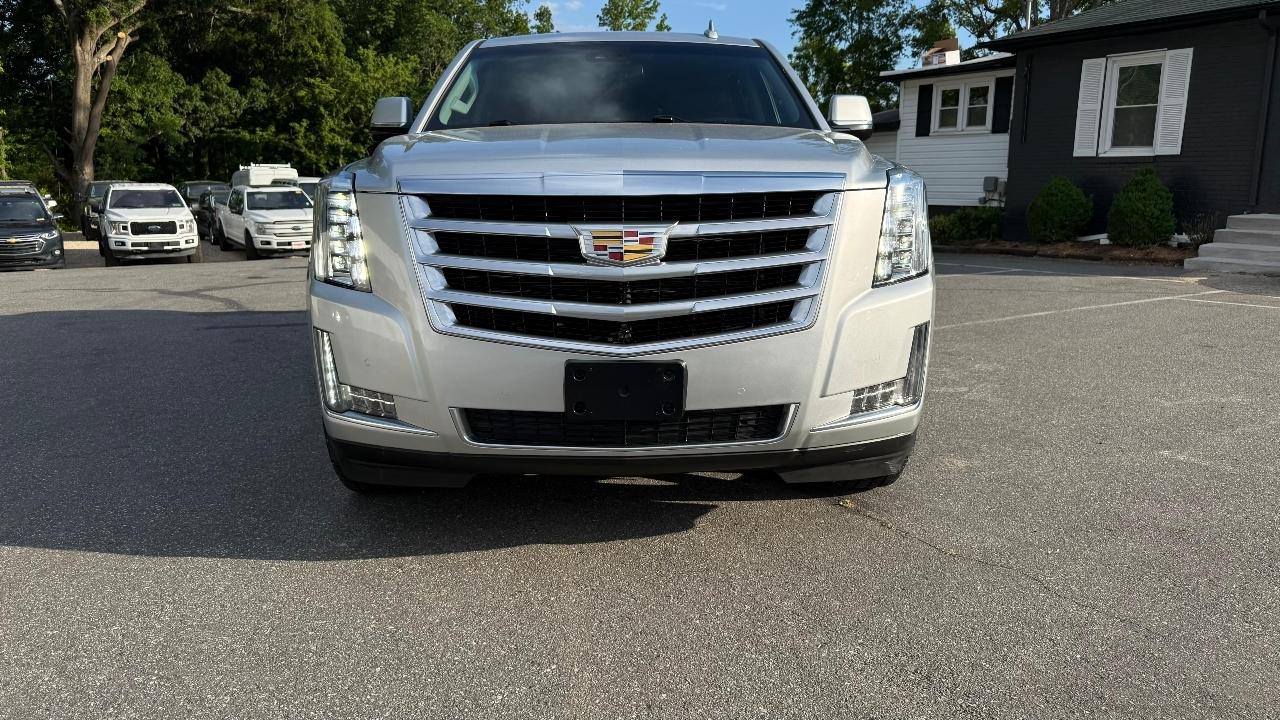 Cadillac Escalade ESV Luxury 4WD 2017