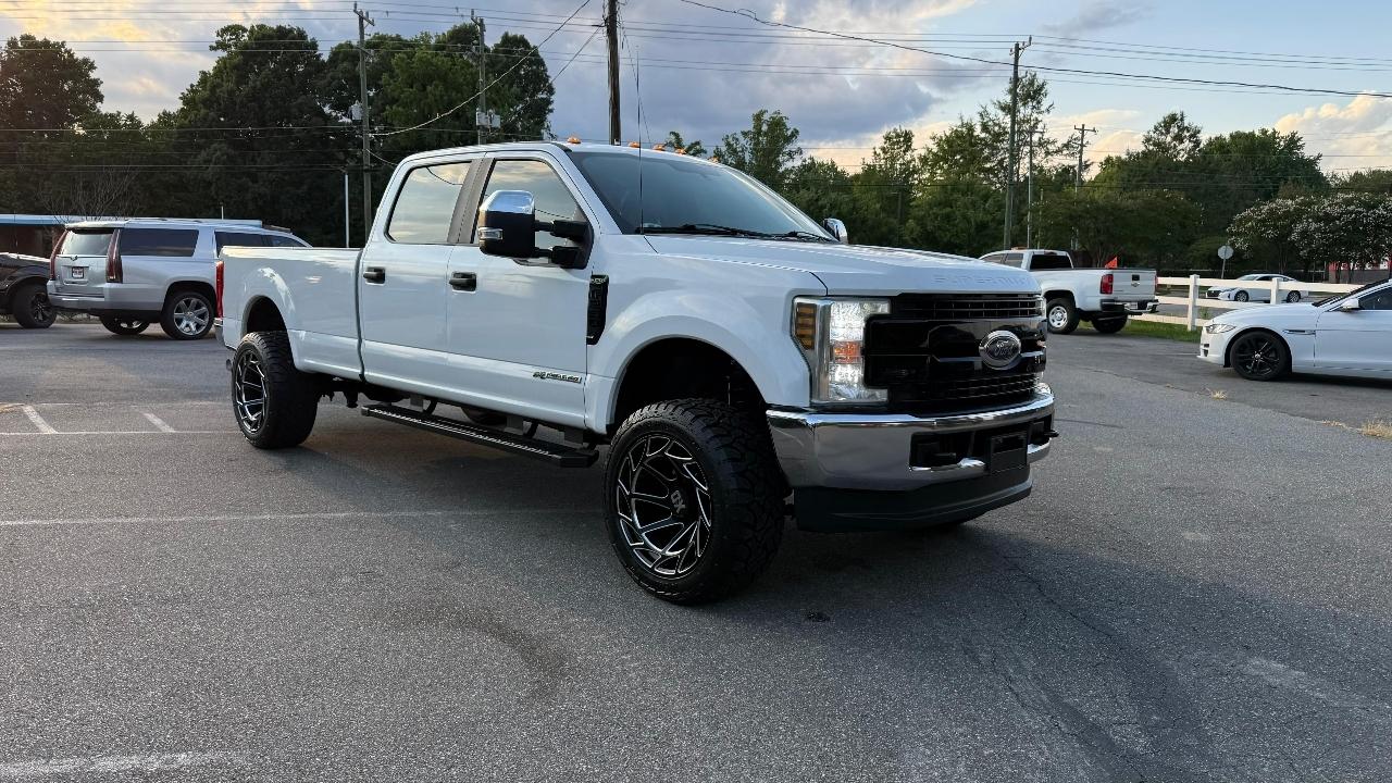 Ford F-250 SD XL Crew Cab 4WD 2019