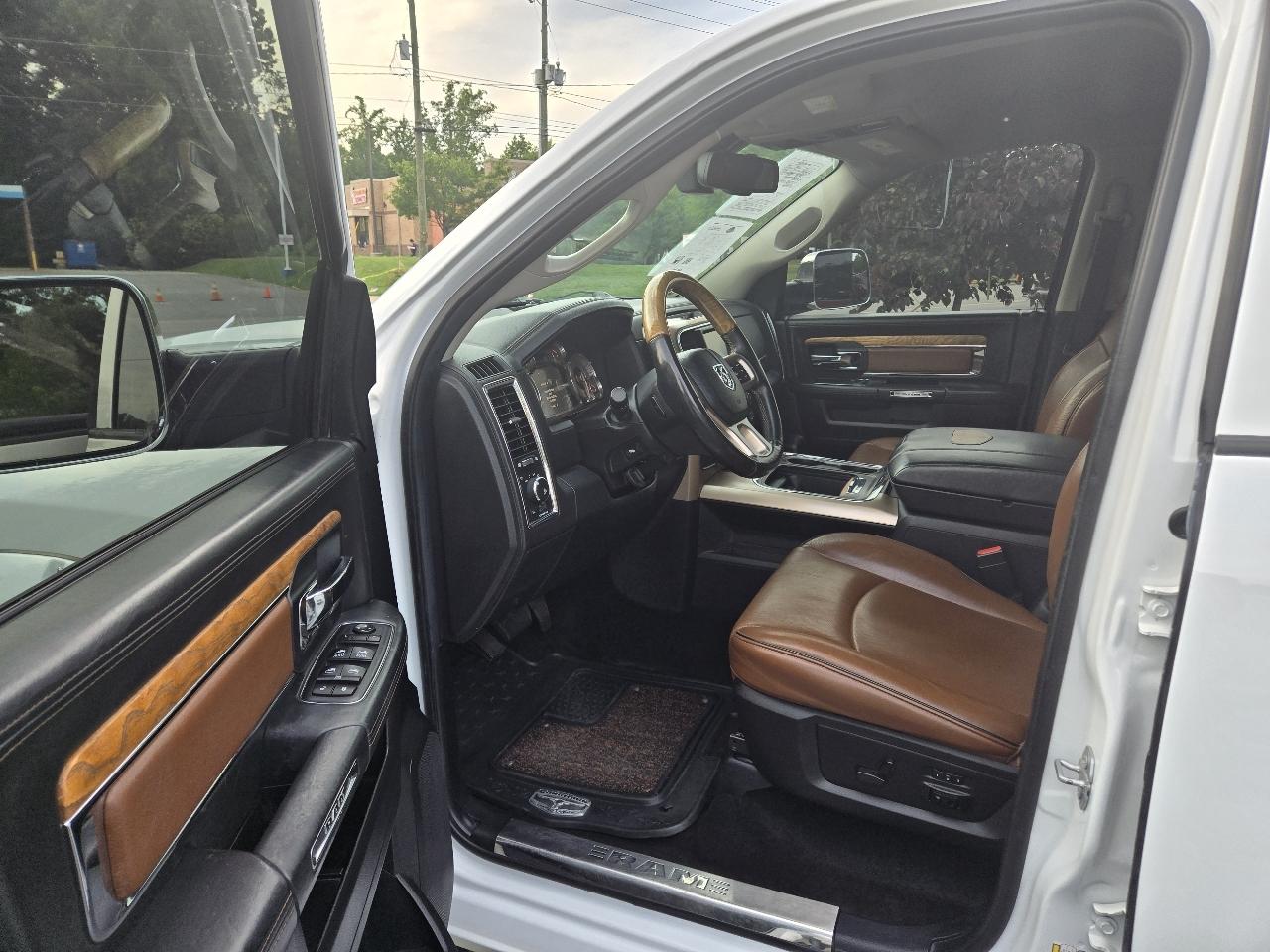 RAM 1500 Longhorn Crew Cab SWB 2WD 2016