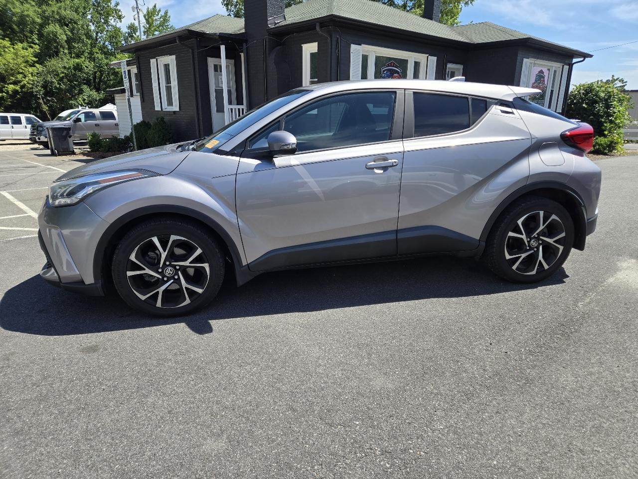 Toyota C-HR XLE 2020