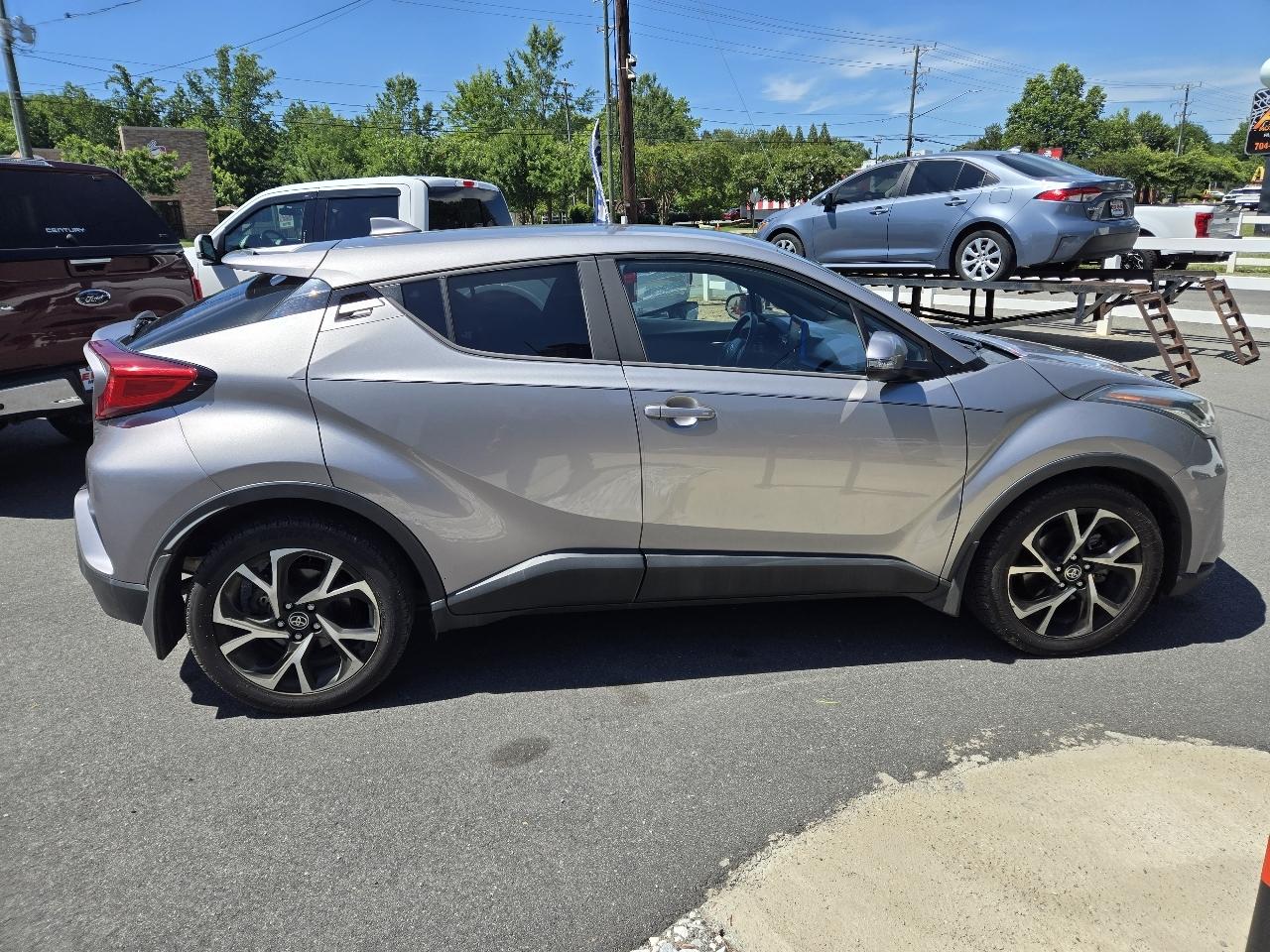 Toyota C-HR XLE 2020