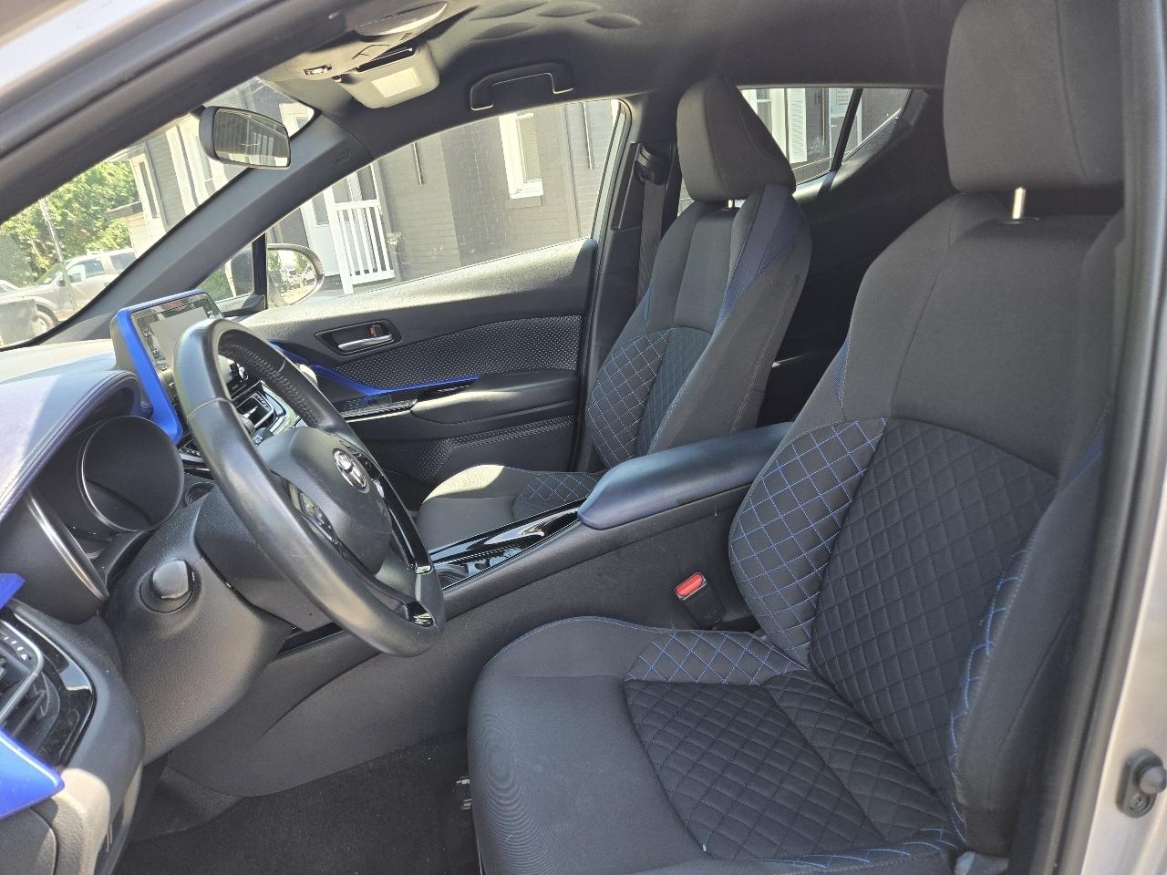 Toyota C-HR XLE 2020