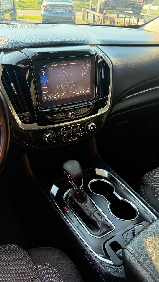 Chevrolet Traverse LT Cloth FWD 2021
