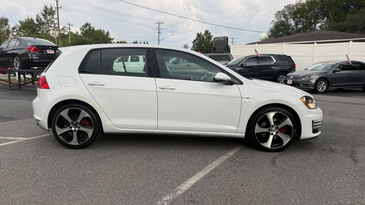 Volkswagen Golf GTI S 6A 4-Door 2017