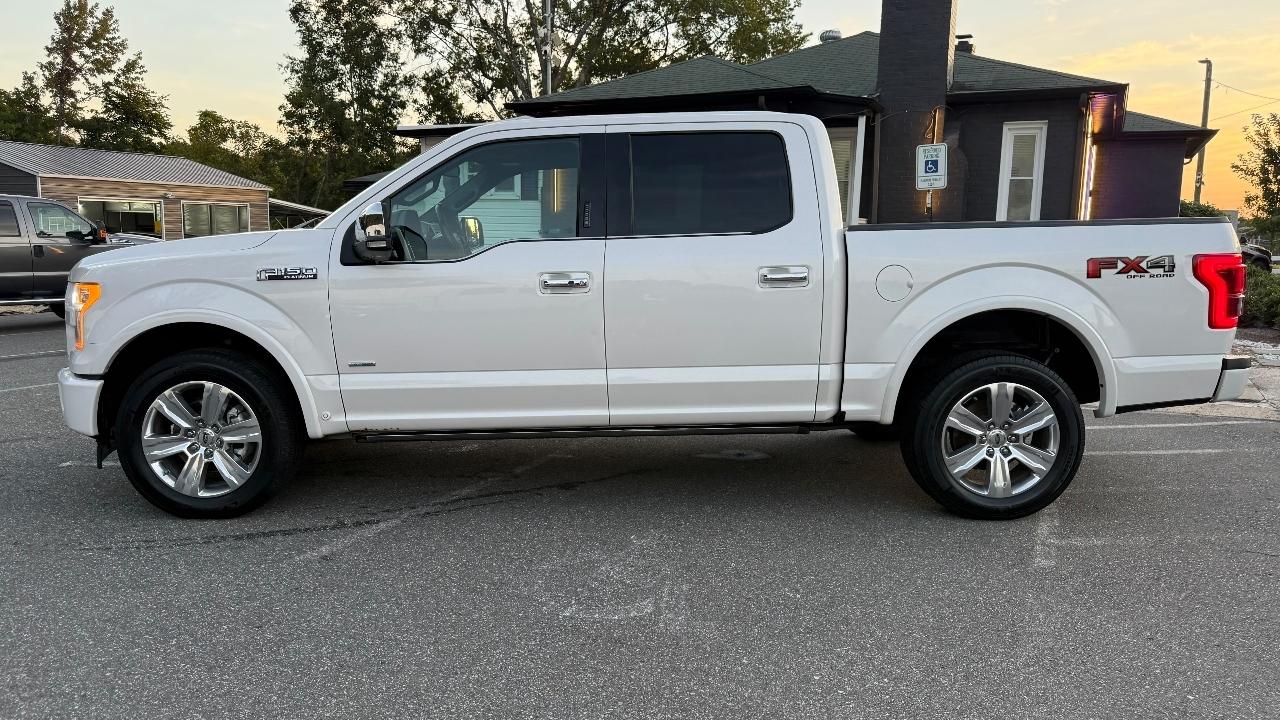 Ford F-150 Platinum SuperCrew 5.5-ft. Bed 4WD 2017