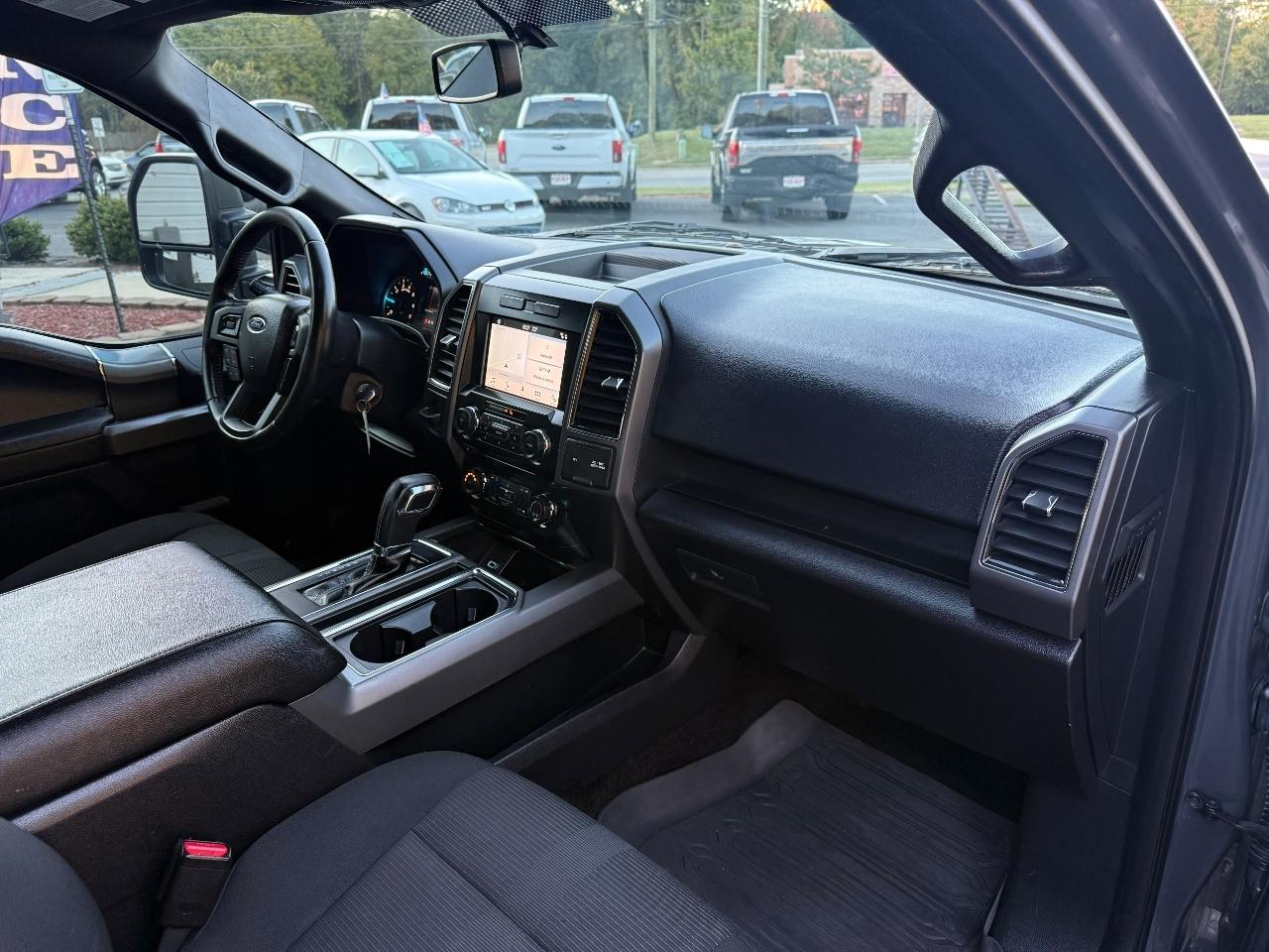 Ford F-150 Lariat SuperCrew 6.5-ft. Bed 4WD 2017