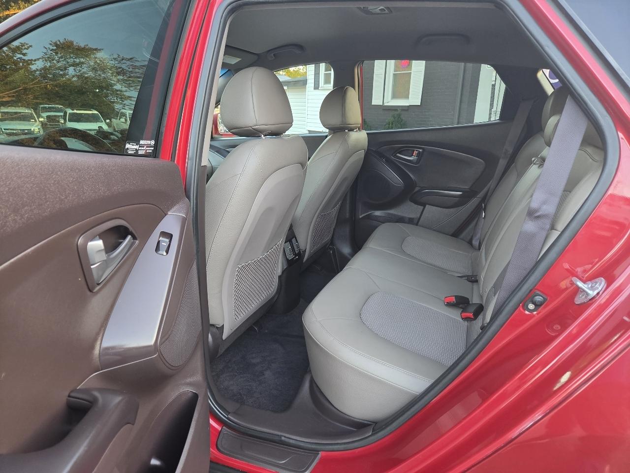Hyundai Tucson SE FWD 2015