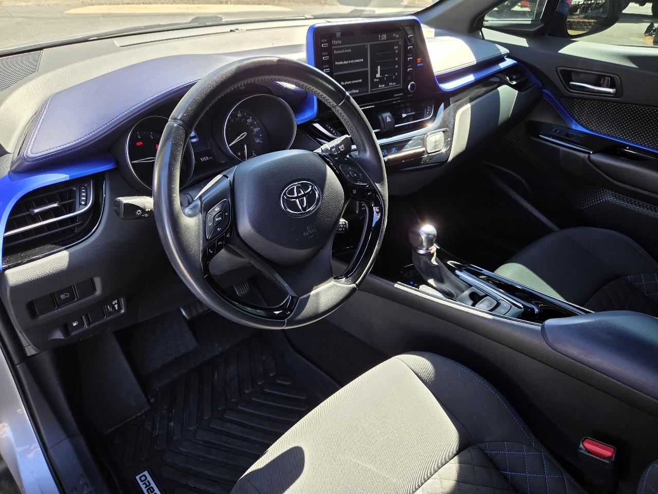 Toyota C-HR XLE 2020