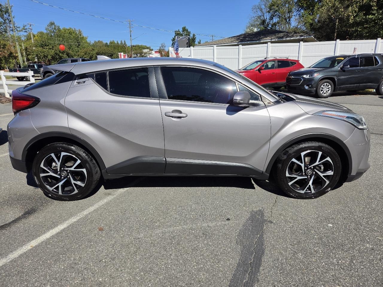 Toyota C-HR XLE 2020