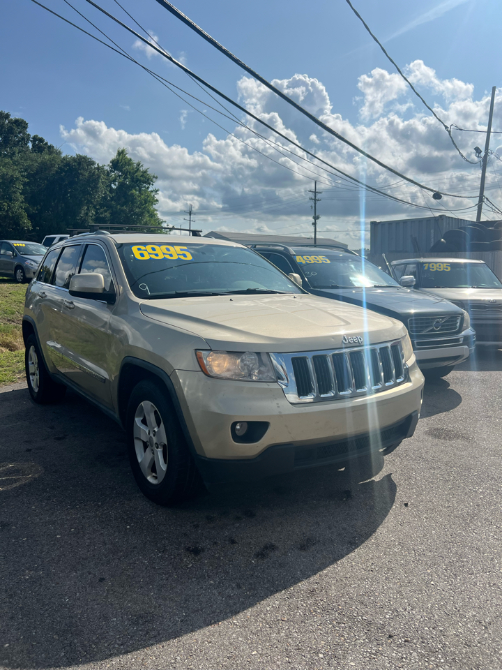 Jeep Grand Cherokee Laredo 4WD 2011