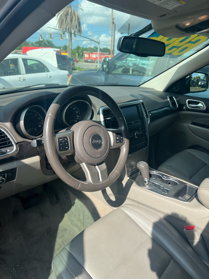 Jeep Grand Cherokee Laredo 4WD 2011