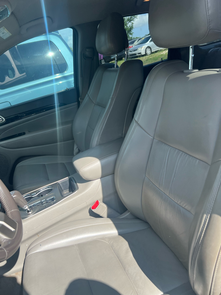 Jeep Grand Cherokee Laredo 4WD 2011