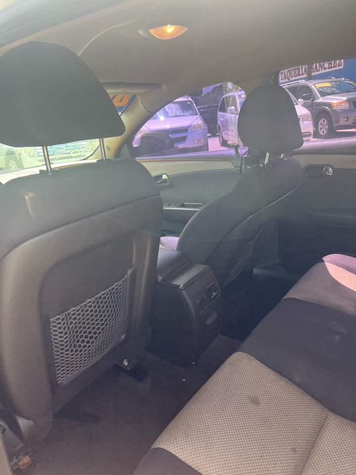 Chevrolet Malibu 1LT 2012