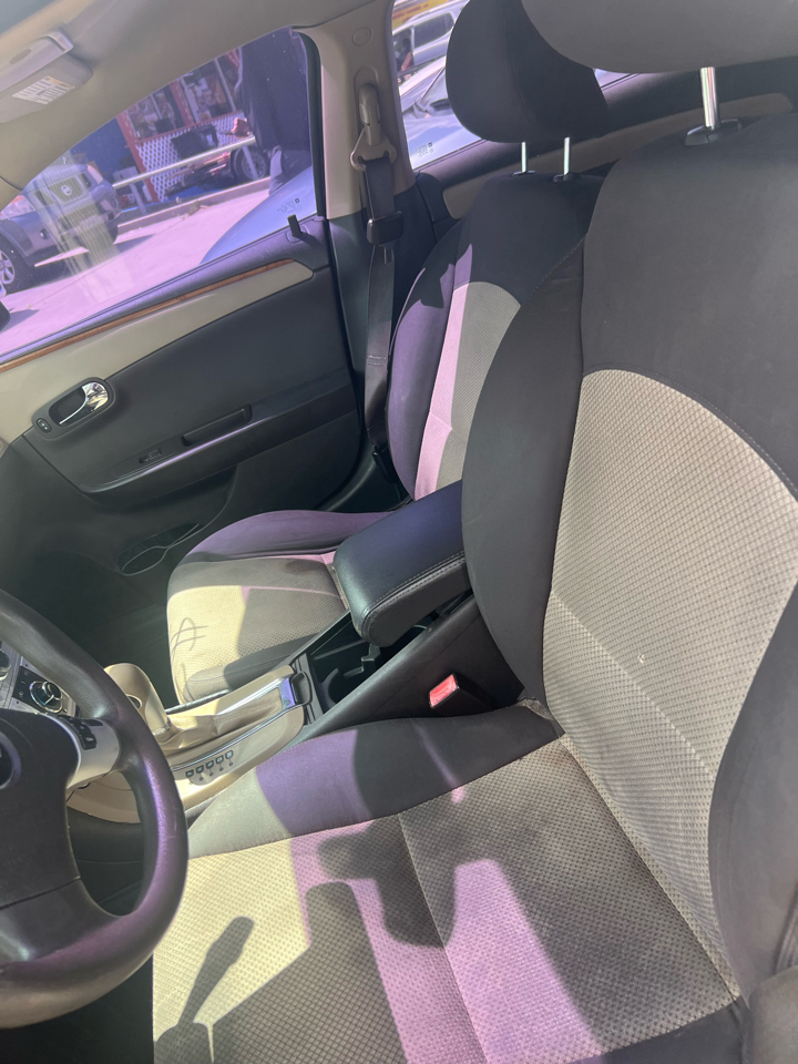 Chevrolet Malibu 1LT 2012